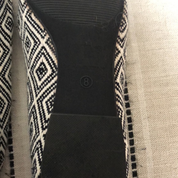 Black & White Pointed Toe LOFT Flats - Picture 6 of 8